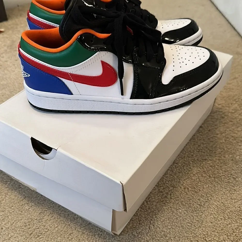 Nike Jordan 1 low women’s 7